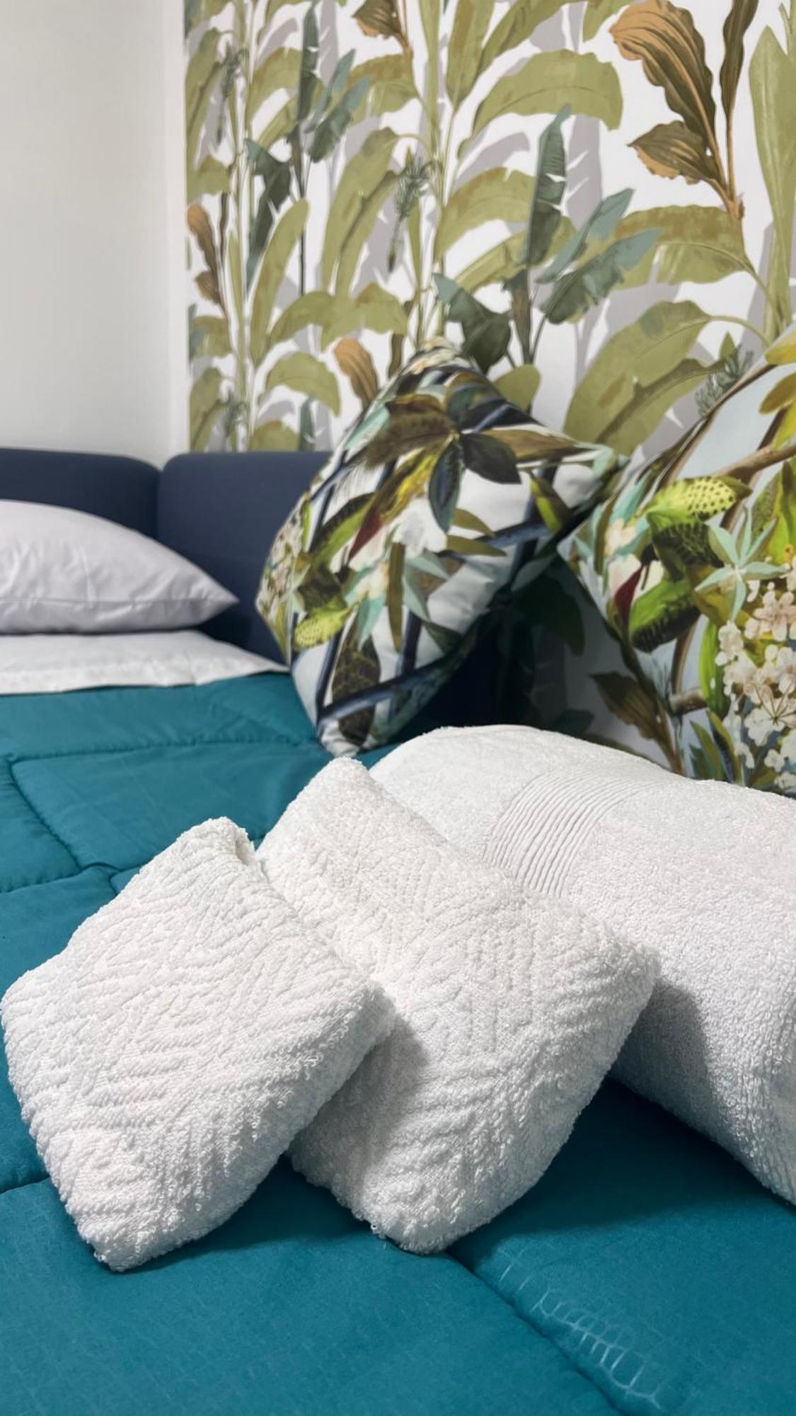 Easy Fly Apartment Napoli Bagian luar foto